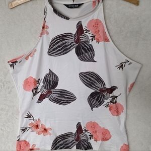 Chic Me White Floral Print Halter Neck Sleeveless Blouse Size L.